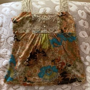 Adorable lacy hippy tank